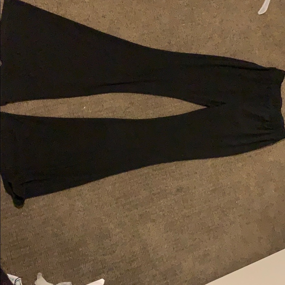 bellbottom leggings
